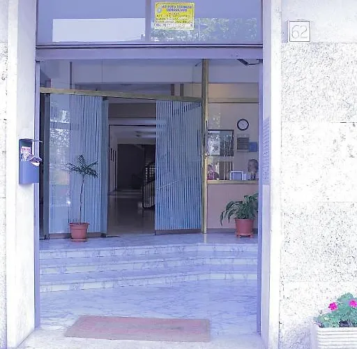 Апарт-отель Tourist House Рим
