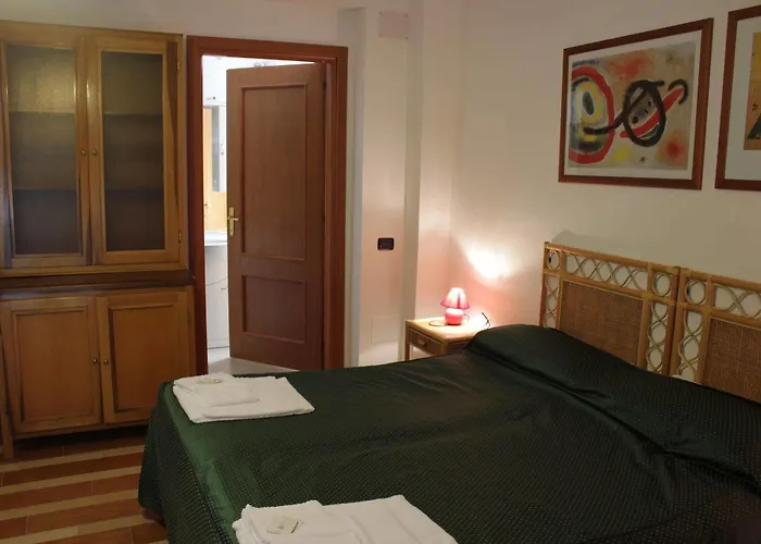 Апарт-отель Tourist House Рим