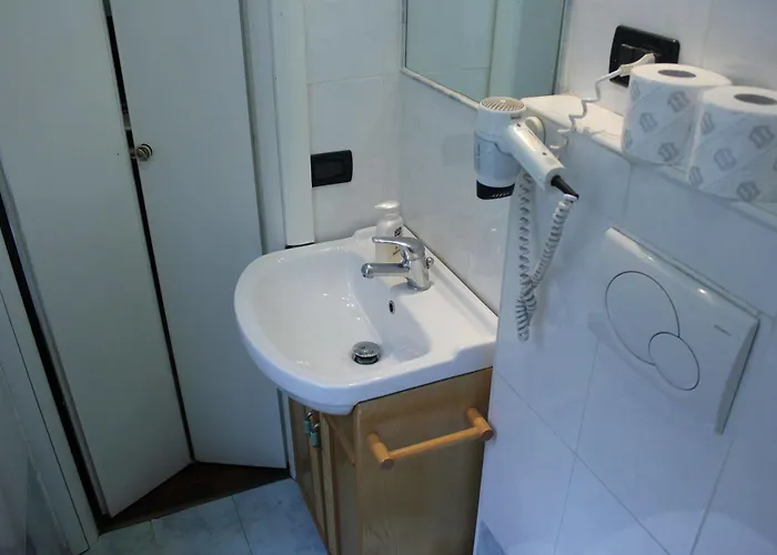Tourist House Апарт-отель Рим